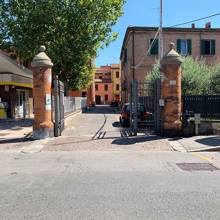 Bed In Bo Porta San Donato Apartment Bologna Ngoại thất bức ảnh