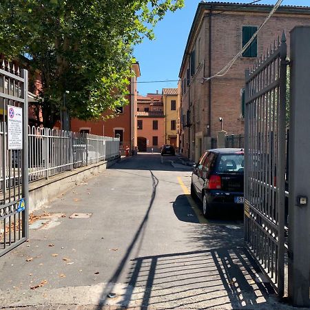 Bed In Bo Porta San Donato Apartment Bologna Ngoại thất bức ảnh