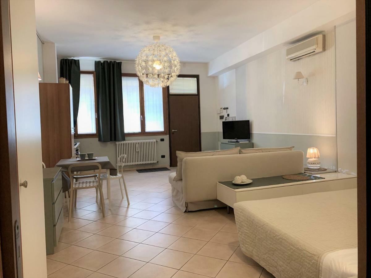 Bed In Bo Porta San Donato Apartment Bologna Ngoại thất bức ảnh