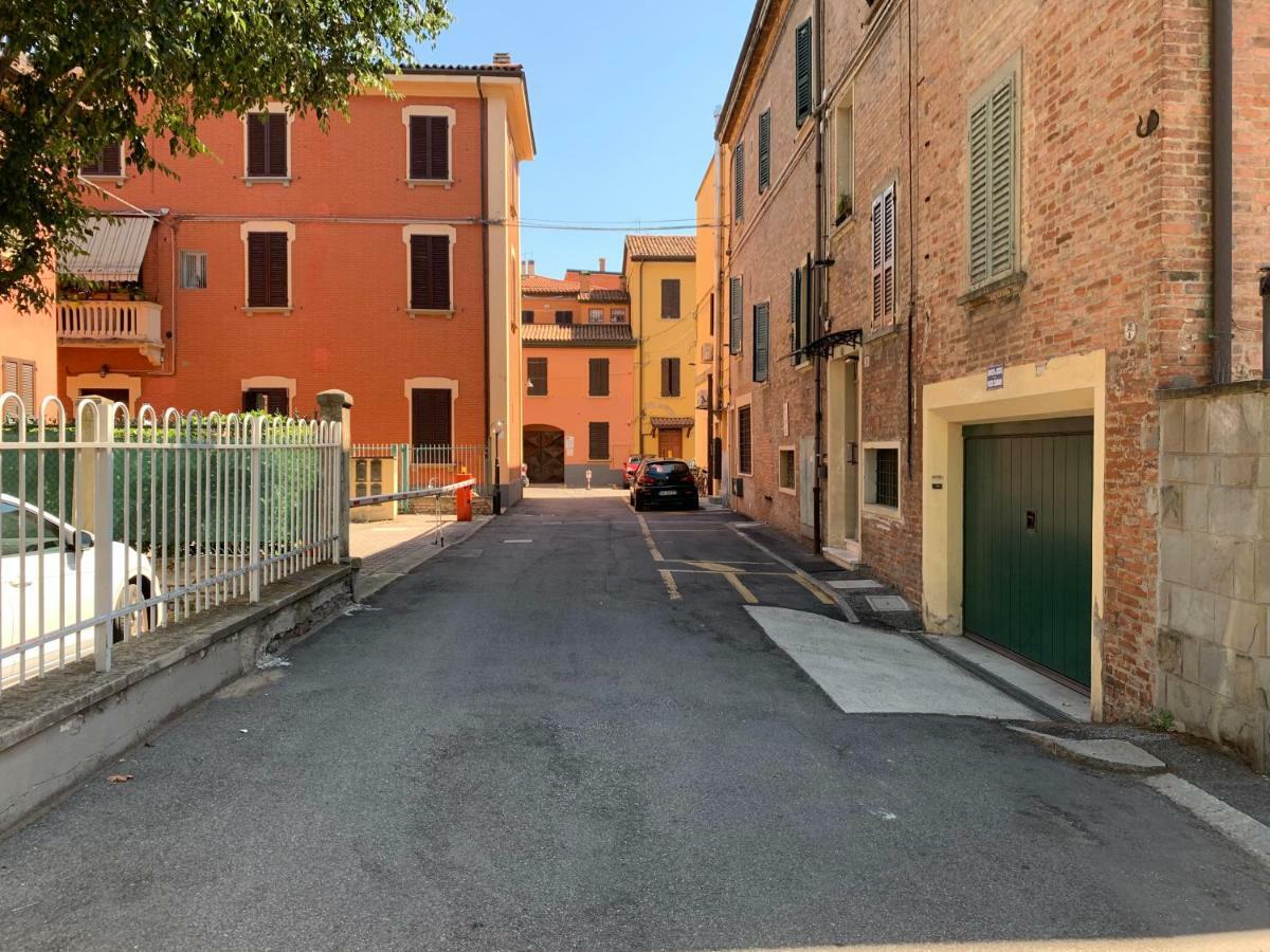 Bed In Bo Porta San Donato Apartment Bologna Ngoại thất bức ảnh