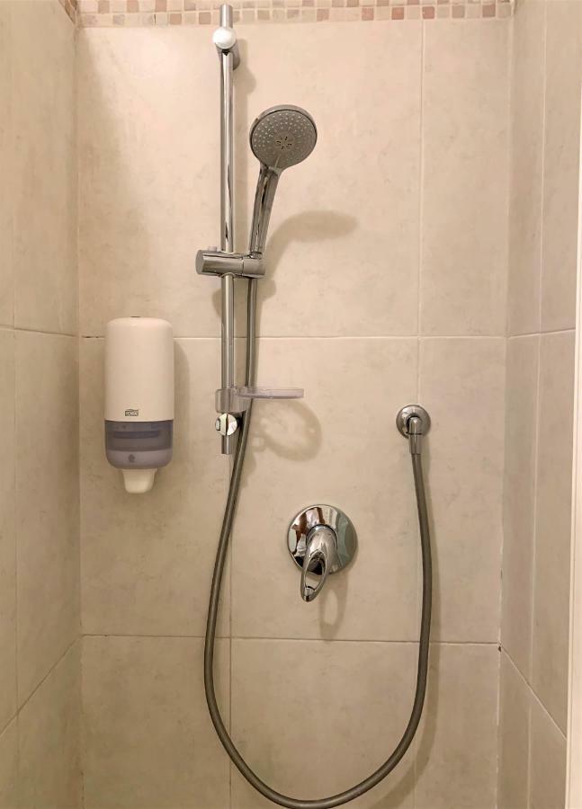 Bed In Bo Porta San Donato Apartment Bologna Ngoại thất bức ảnh